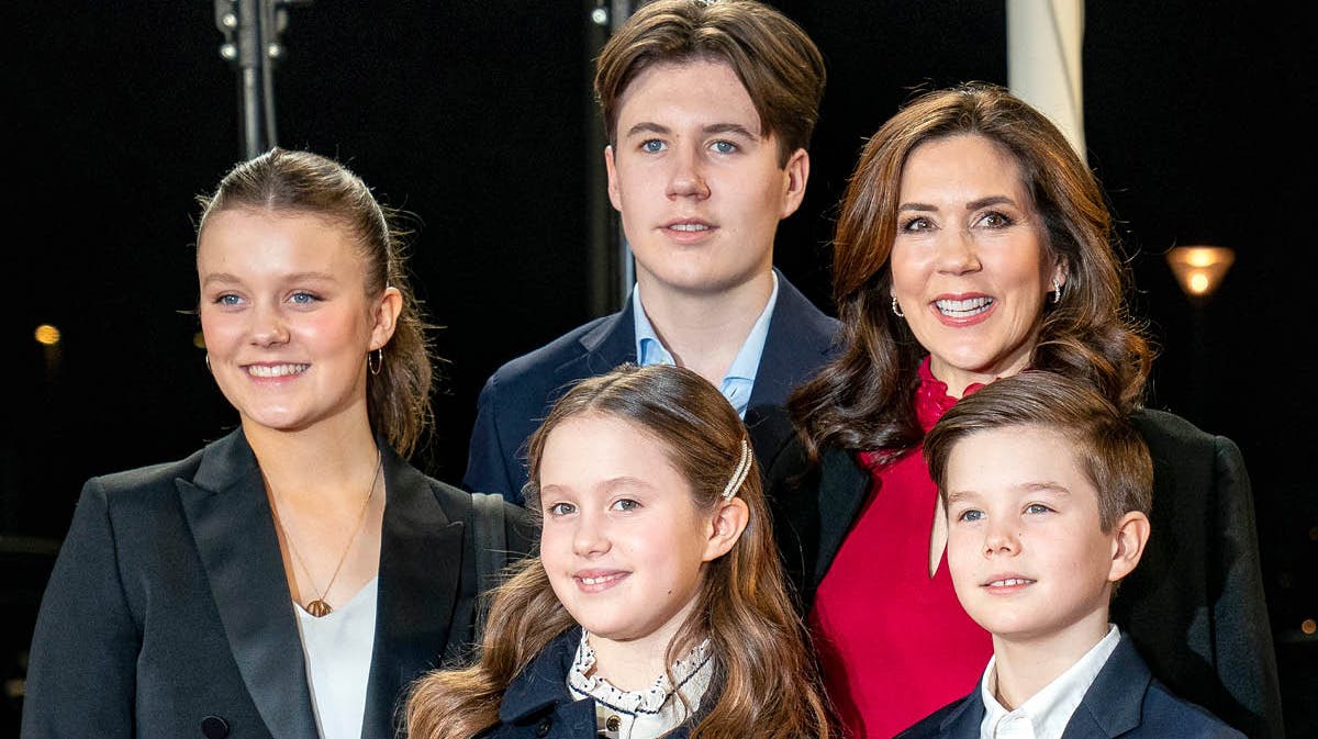 Prinsesse Isabella, prinsesse Josephine, prins Christian, kronprinsesse Mary og prins Vincent. 