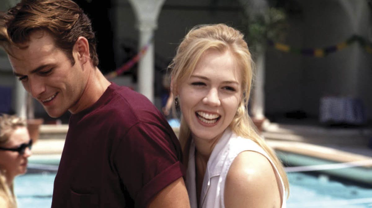 Luke Perry og Jennie Garth.
