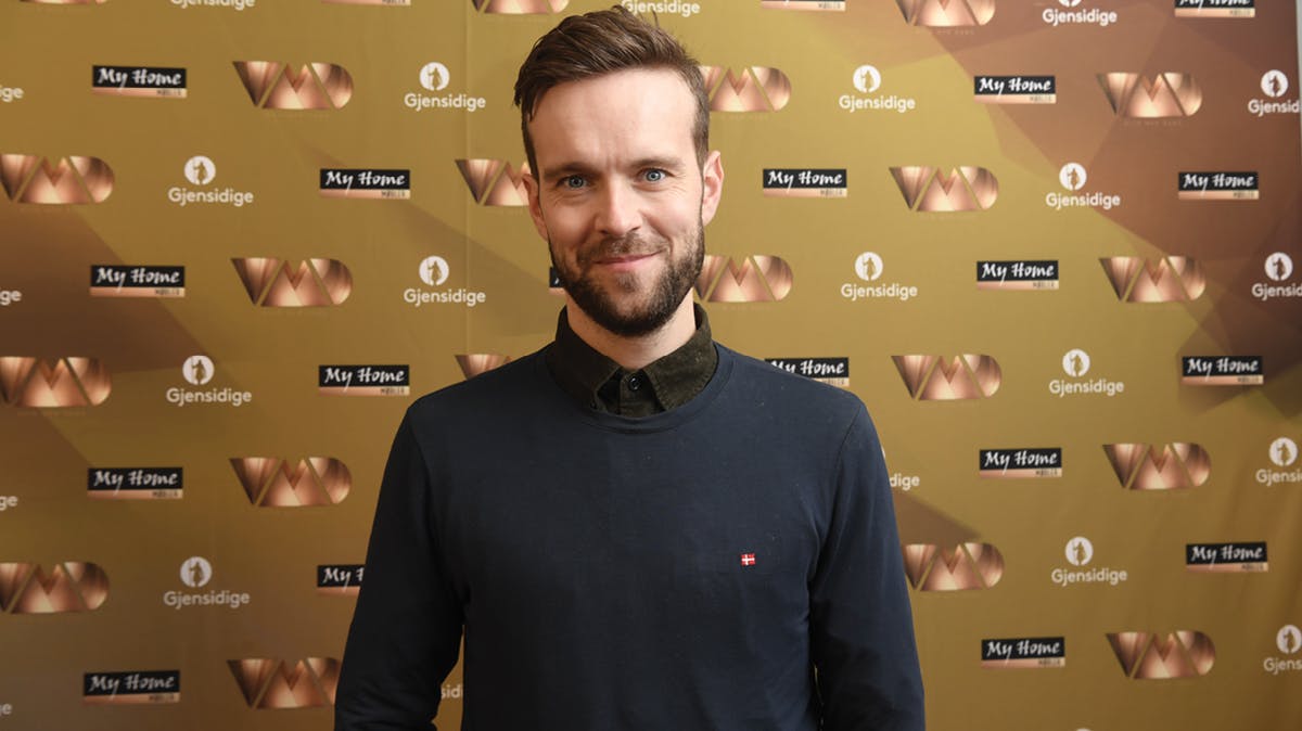 https://imgix.billedbladet.dk/media/article/js.jpg