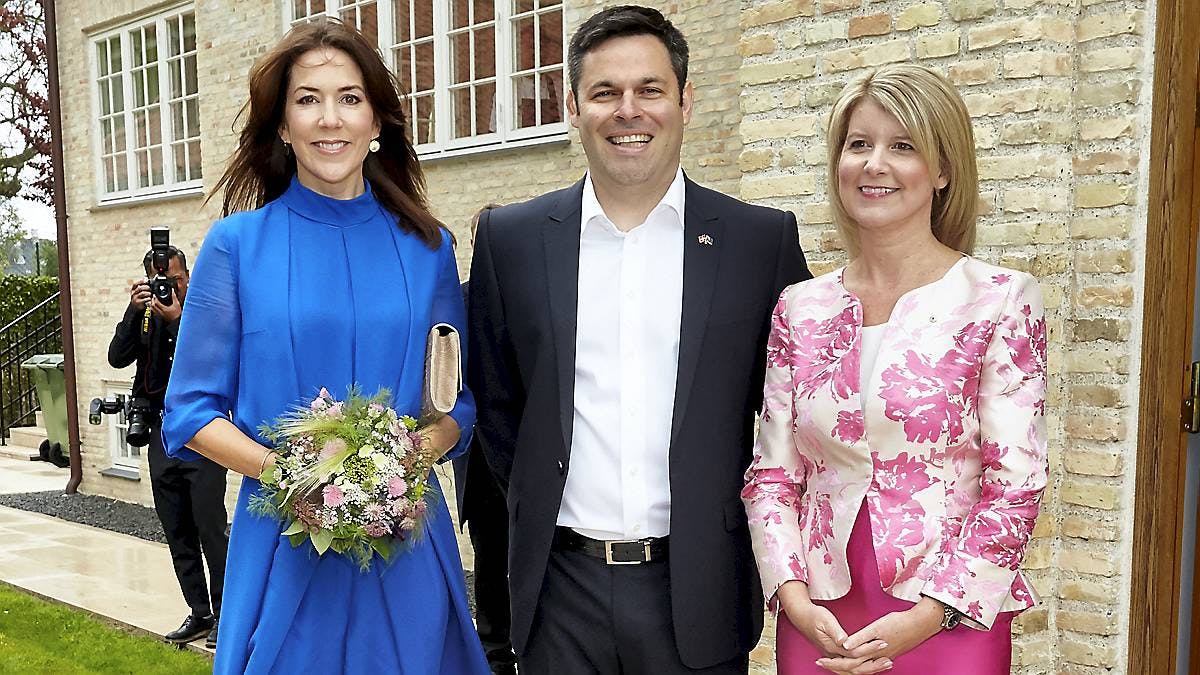 Kronprinsesse Mary, ambassadør Damien Miller og Natasha Stott Despoja, leder af den australske Women Deliver-delegation.