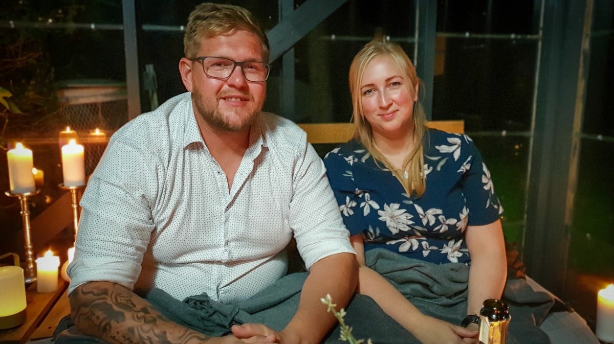 Mathias Hangaard og Anne Kristiansen i "Kærlighed hvor kragerne vender"