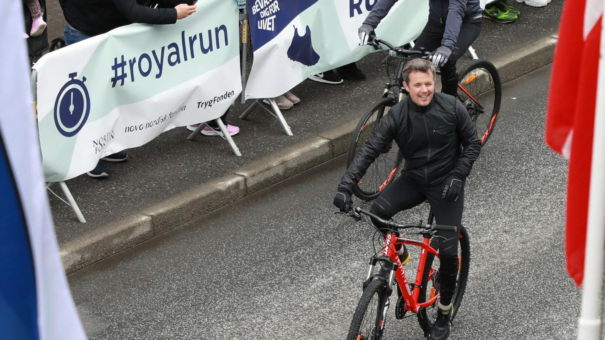 Kronprins Frederik på plads ved åbningen til Royal Run 2019.&nbsp;