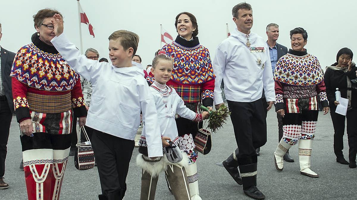 Fra den 31. juli og otte dage frem besøgte kronprinsparret og deres fire børn Grønland ombord på kongeskibet Dannebrog.
