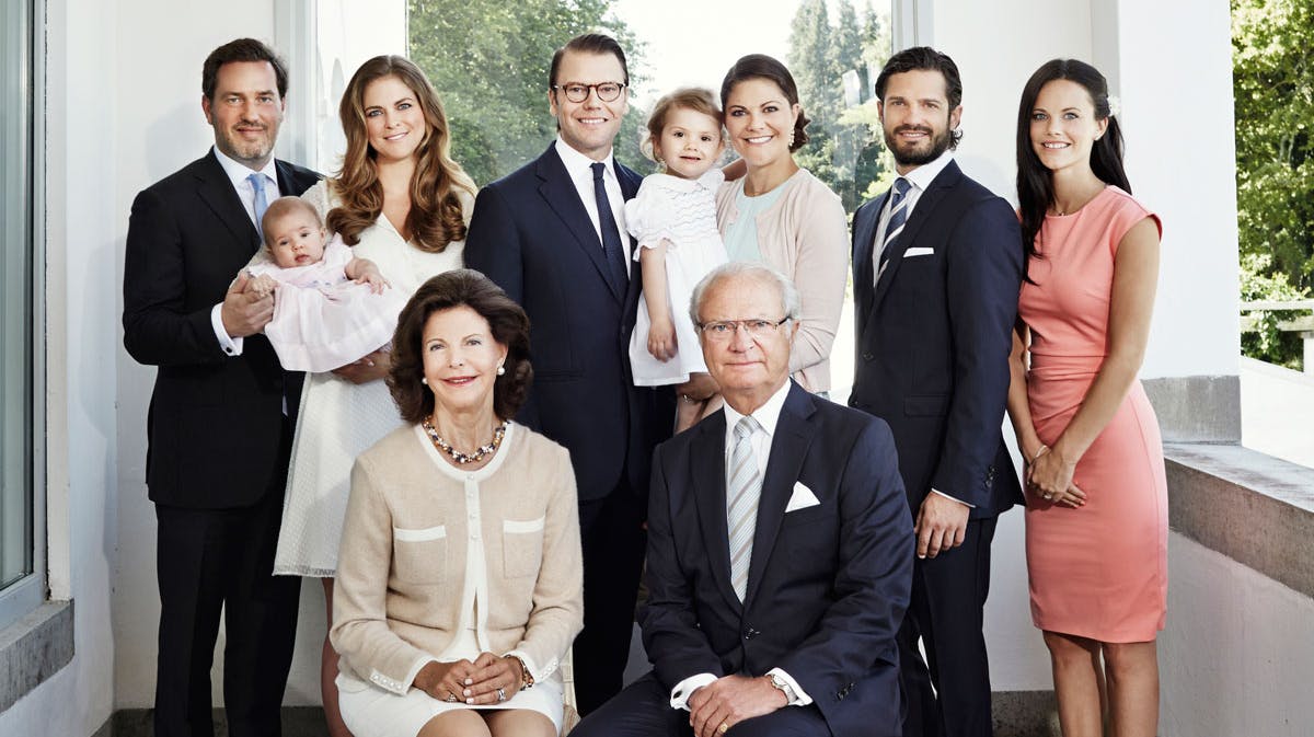 Den svenske kongefamilie fotograferet på Solliden Slot i sommeren 2014.
