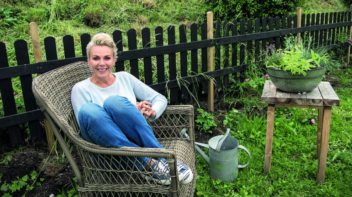 Værten på "Landmand søger kærlighed", Lene Beier. 