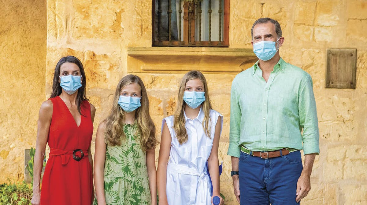 Dronning Letizia, kong Felipe, prinsesse Sofía, kronprinsesse Leonor