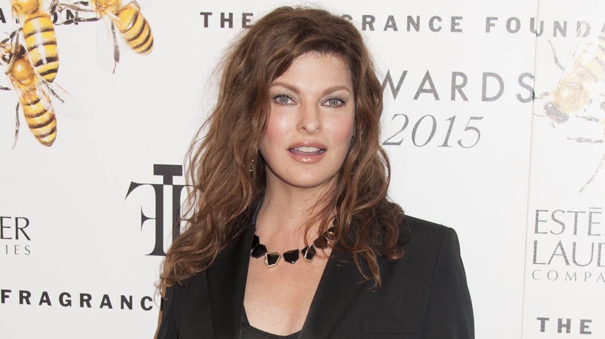 Supermodellen Linda Evangelista har holdt sig ude af søgelyset i flere år, da hun er blevet "brutalt vansiret" af en skønhedsbehandling. 