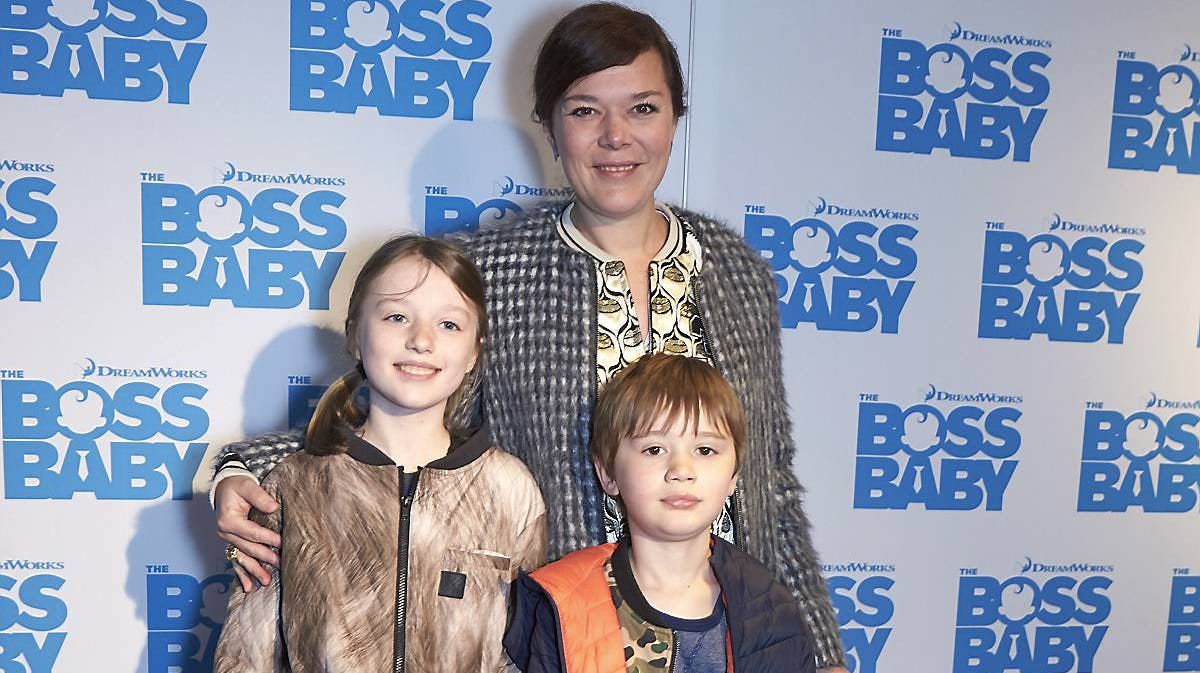 Louisa Lorang og børnene Ester og Isak.