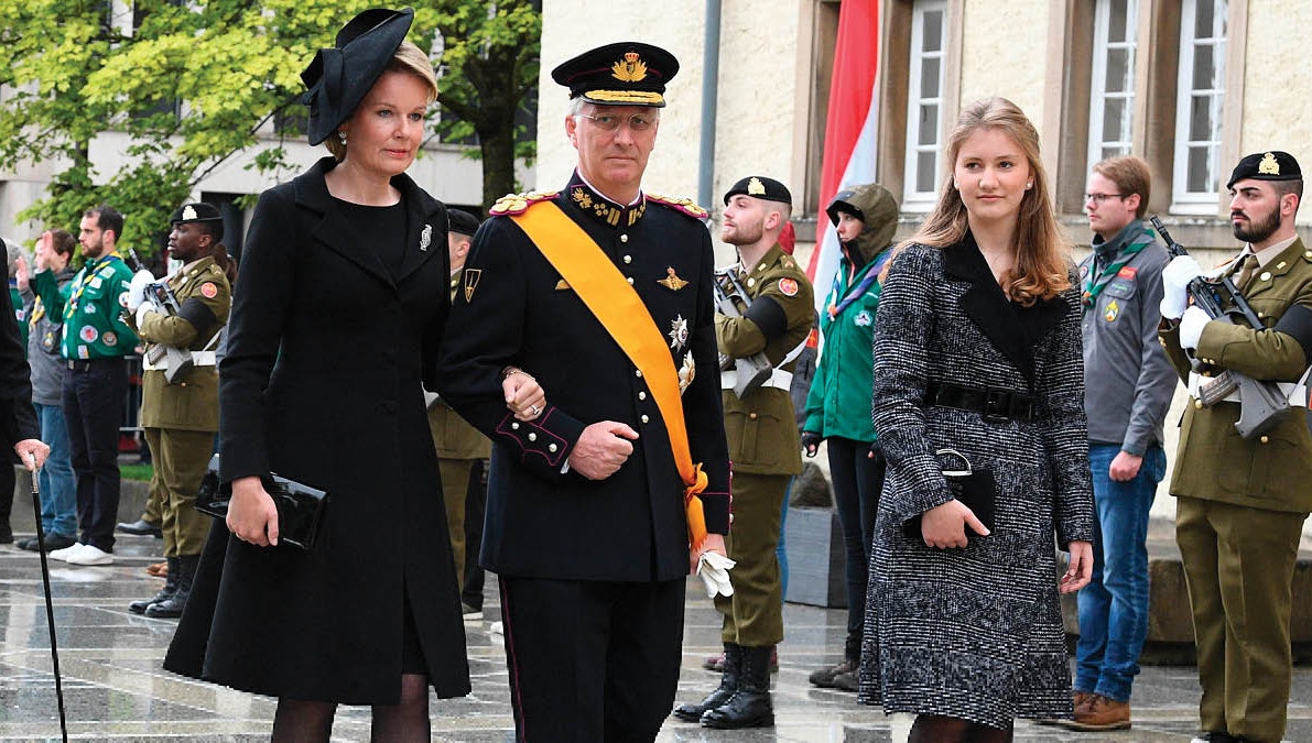 Dronning Mathilde, kong Philippe og prinsesse Elisabeth.