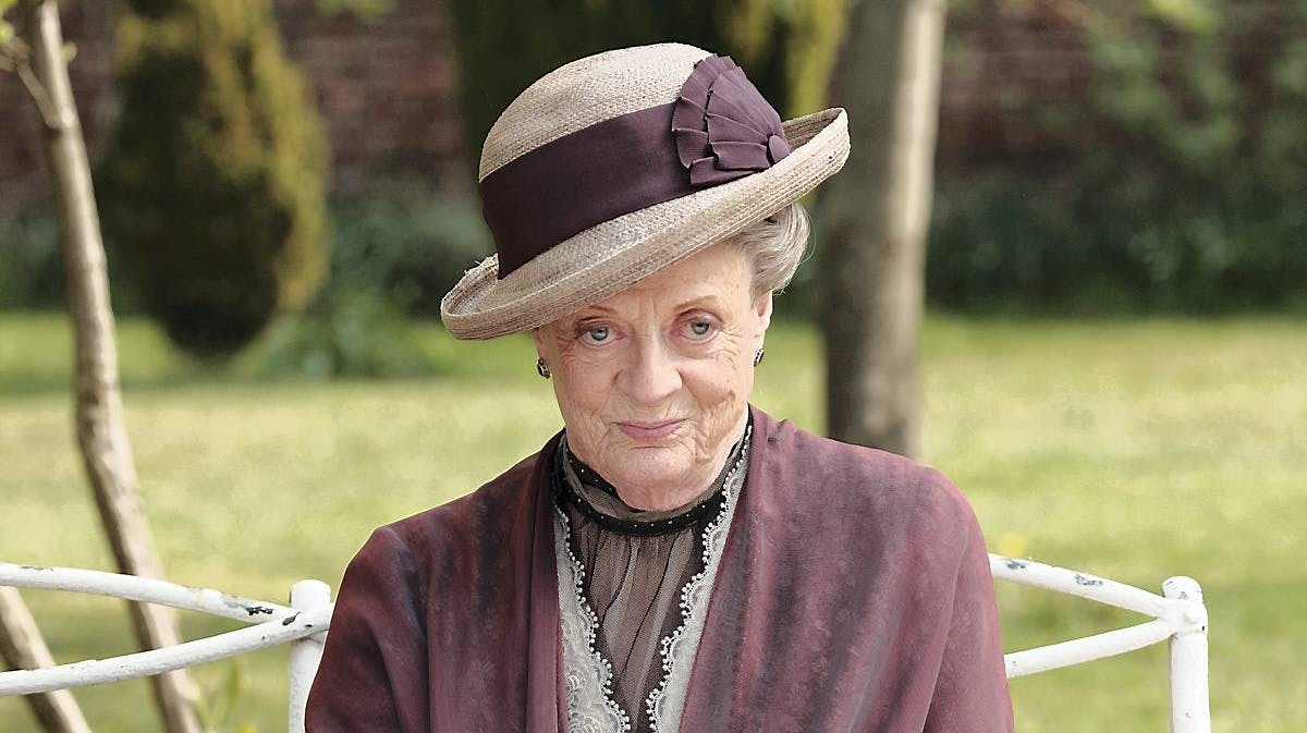 Maggie Smith som enkegrevinde Violet Crawley i "Downton Abbey".