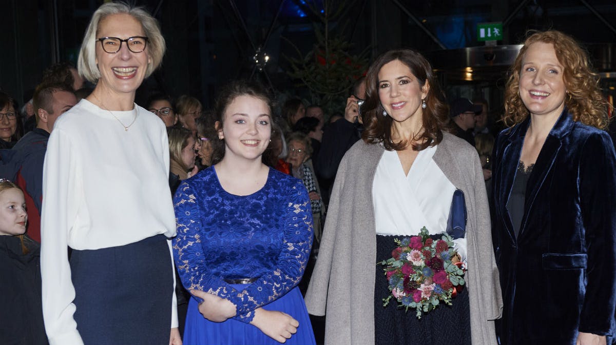 Kronprinsesse Mary med DR's generaldirektør Maria Rørbye Rønn, korsanger Theresa Abrahamsen og DR Pigekorets kunstneriske leder Anne Karine Prip. 