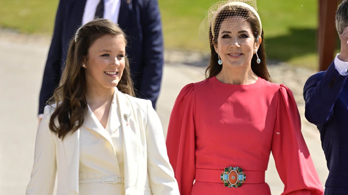Prinsesse Isabella og kronprinsesse Mary. 