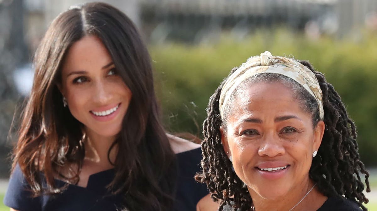 Hertuginde Meghan og Doria Ragland. 