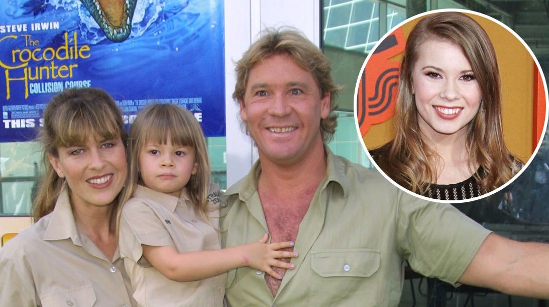 Krokodillejægeren Steve Irwin med hustruen Terri og datteren Bindi, 2002. Indsat: Bindi i dag. 