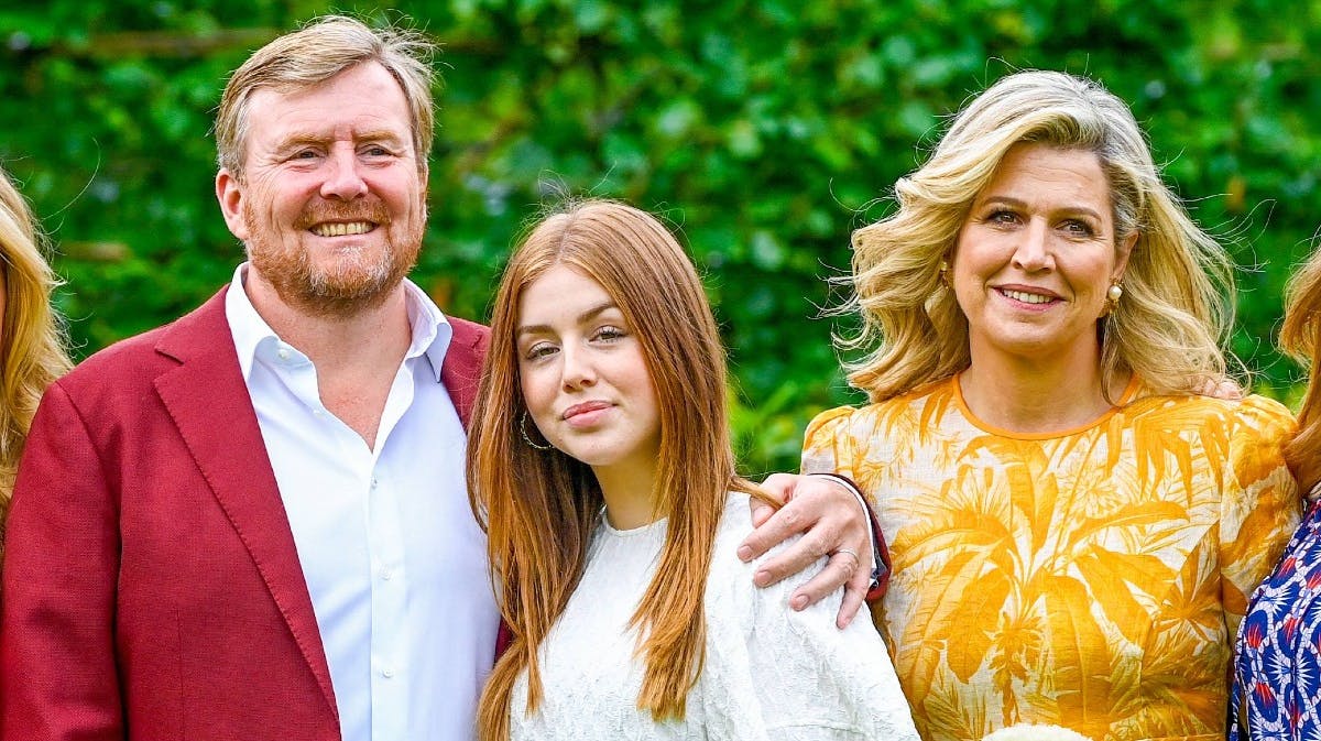 Kong Willem-Alexander og dronning Maxima sammen med prinsesse Alexia under årets sommerfotografering. 