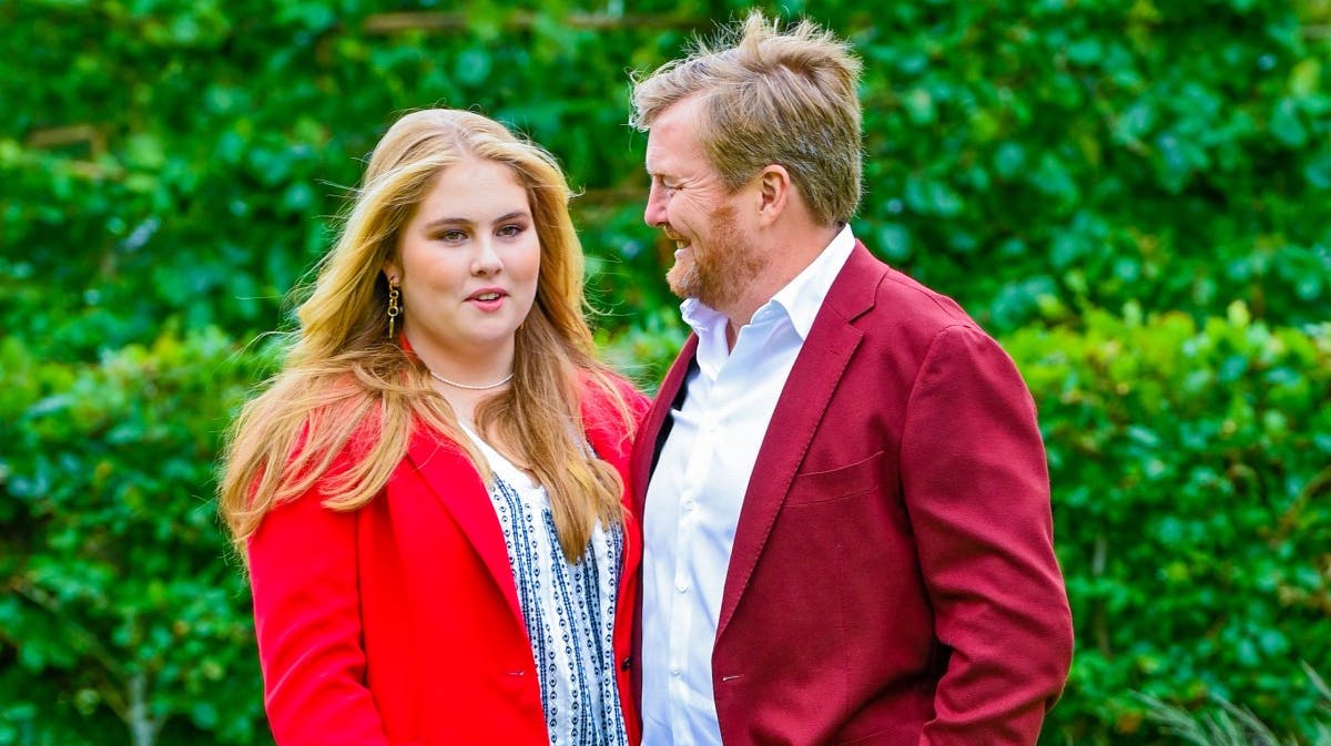 Prinsesse Amalia og kong Willem-Alexander fredag formiddag.&nbsp;