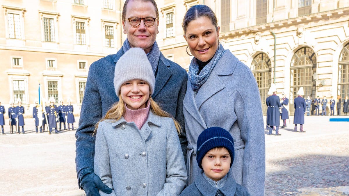 Kronprinsesse Victoria og prins Daniel med prinsesse Estelle og prins Oscar