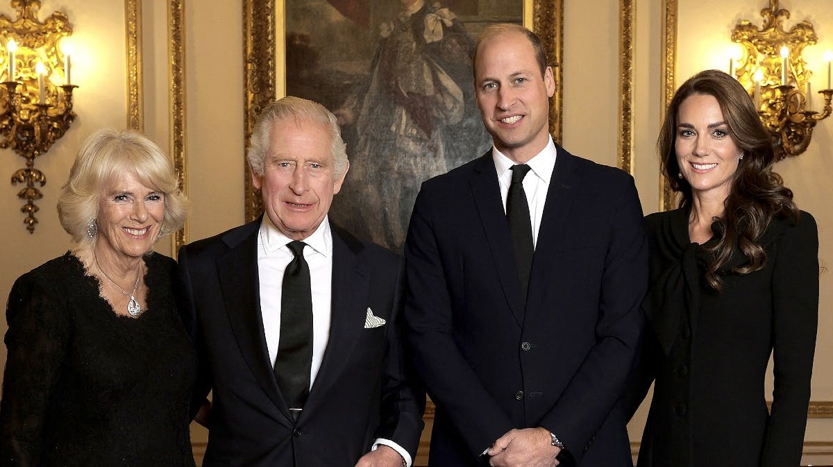 Dronninggemalinde Camilla, kong Charles, prins William og prinsesse Catherine. 