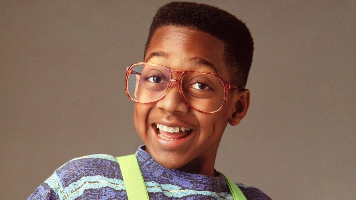 Steve Urkel i tv-serien "Min kære familie".