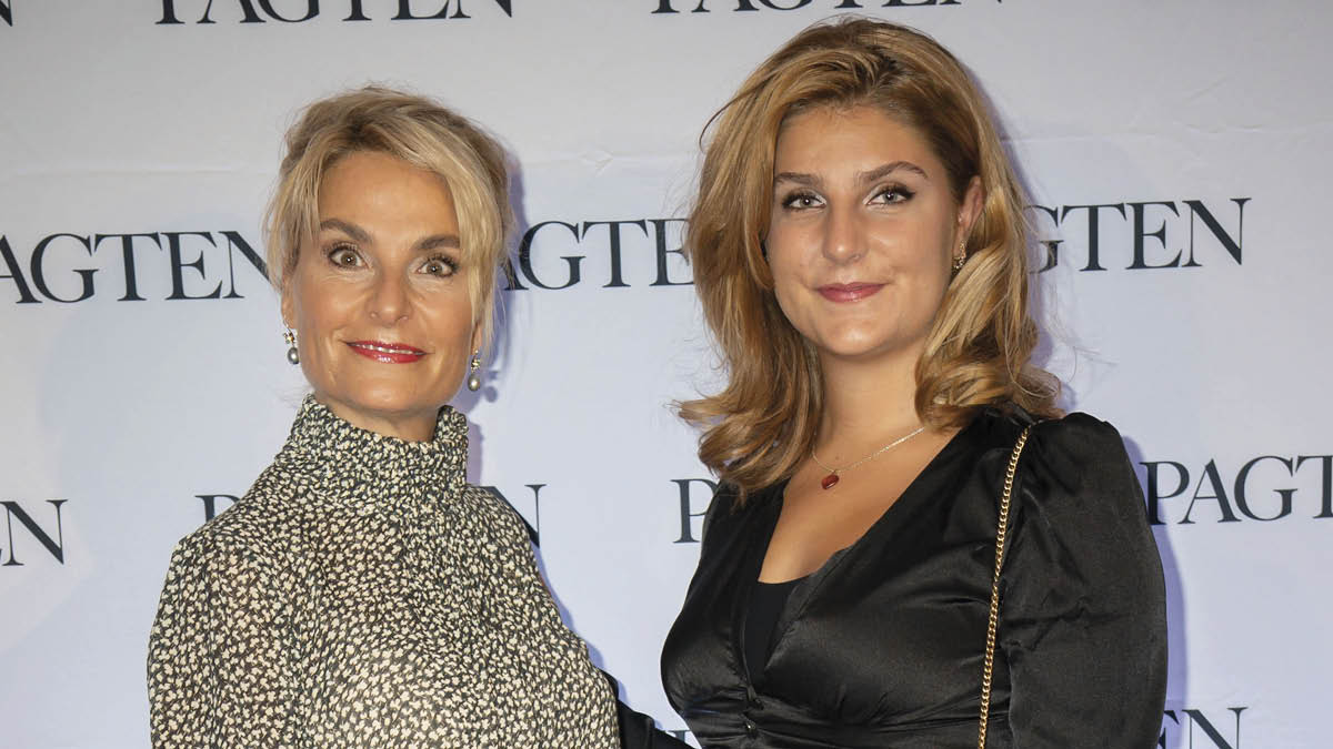lærer Udlevering skam Michèle Bellaiche på ferie med datteren: Så meget ligner de hinanden |  BILLED-BLADET