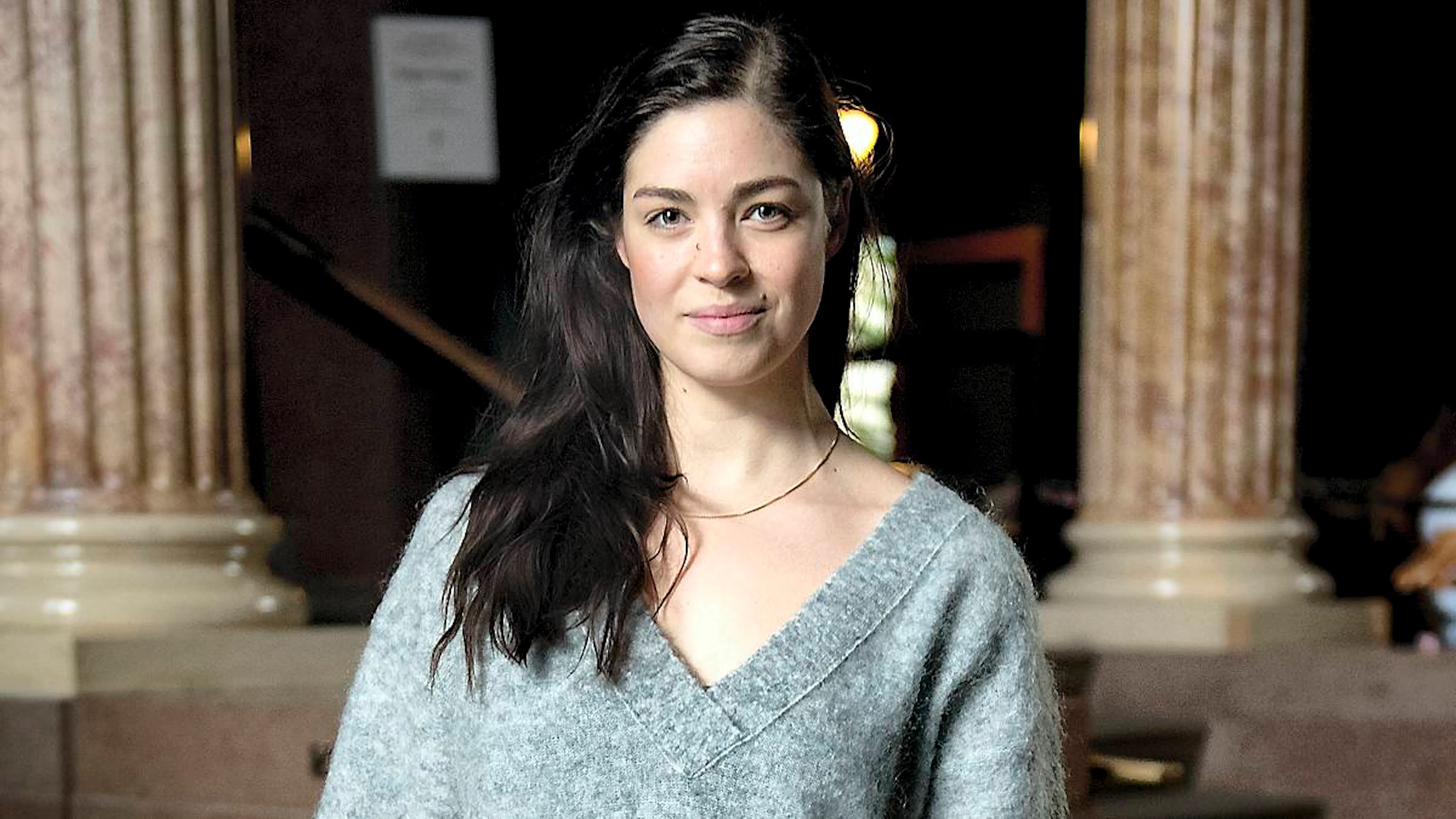 Natalie Madue o Fra Bedrag Jeg Ser Anderledes Ud I Virkeligheden natalie-madue-o-fra-bedrag-jeg-ser-anderledes-ud-i-virkeligheden