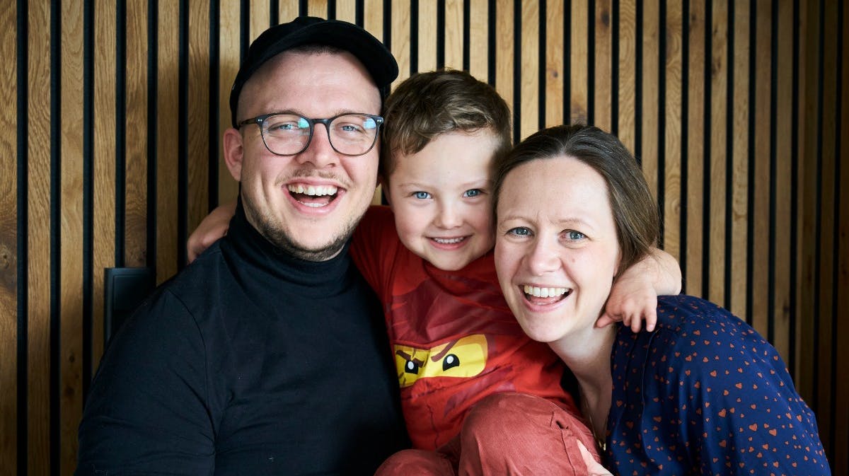 Esben og Anette sammen med sønnen Niels