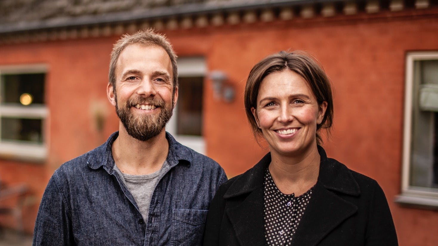 Designer Søren Vester og den nye ejendomsmægler Line Franck.&nbsp;