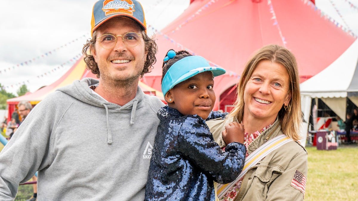 Pelle Hvenegaard, datteren Zoe Ukhona og hustruen Caroline Gullacksen
