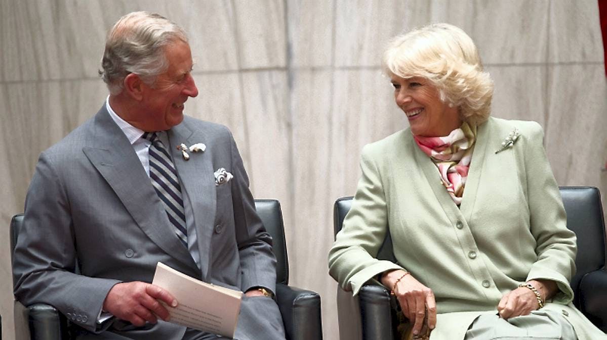 Prins Charles og Camilla, hertuginden af Cornwall, i Memorial Hall af Confederation Centre of the Arts.