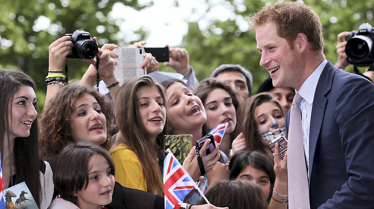 https://imgix.billedbladet.dk/media/article/prince_harry_rome_aop.jpg