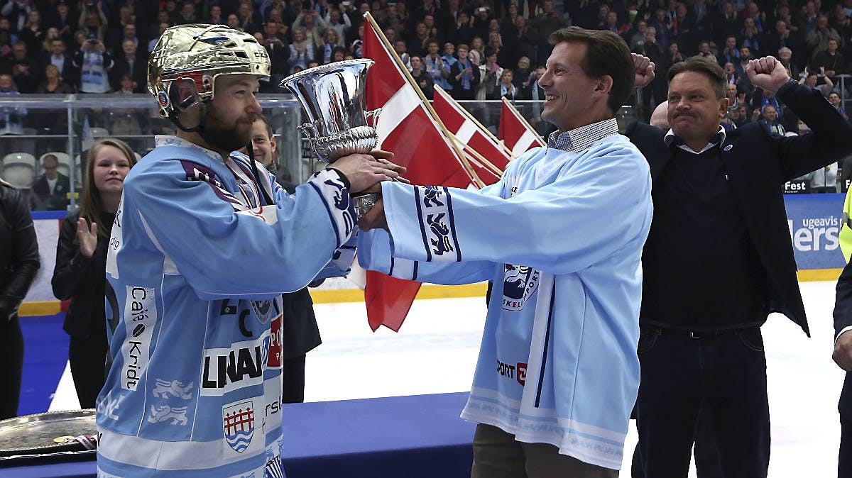 https://imgix.billedbladet.dk/media/article/prins_joachim_ishockey.jpg