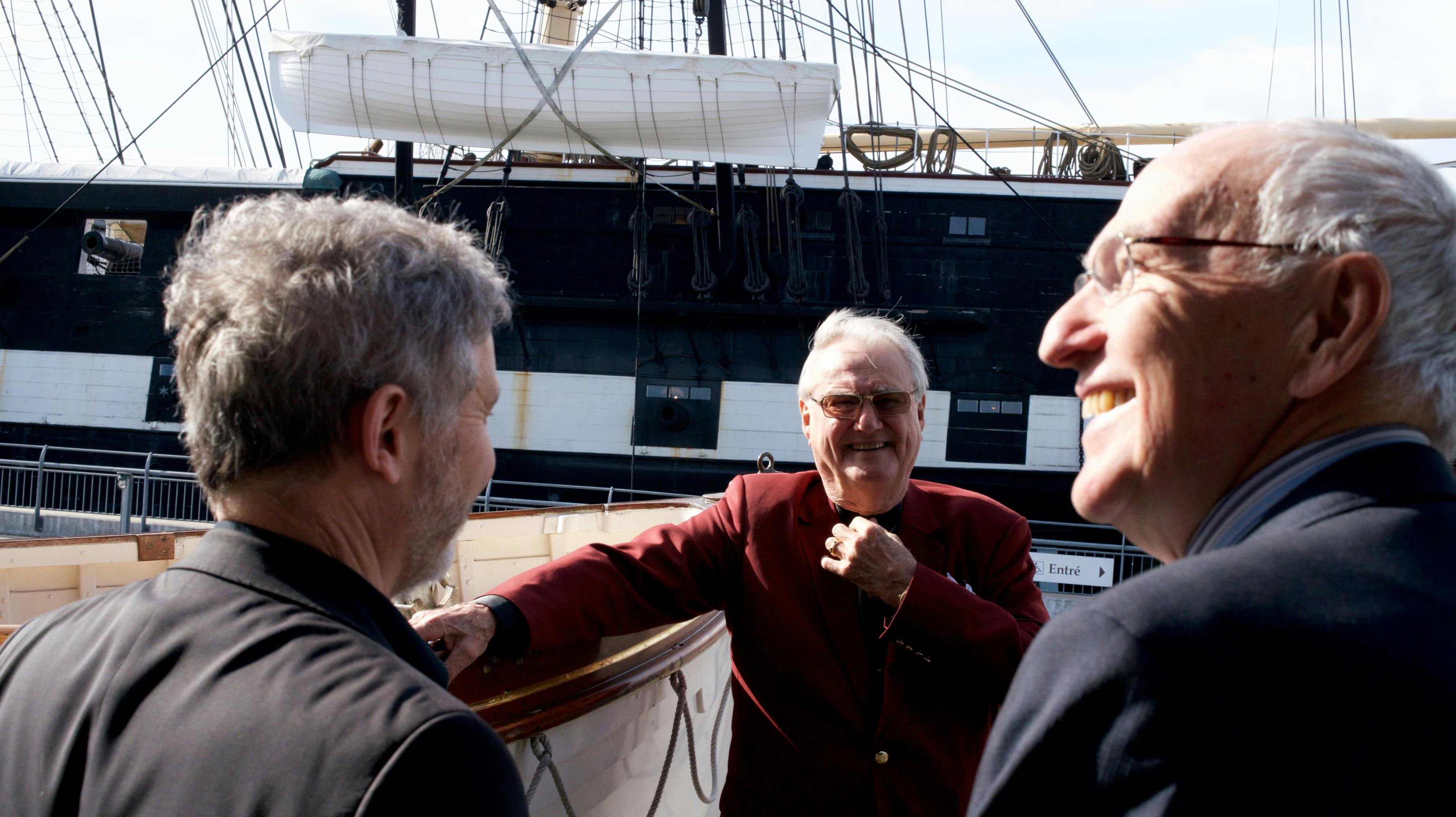 Prins Henrik besøger Fregatten Jylland