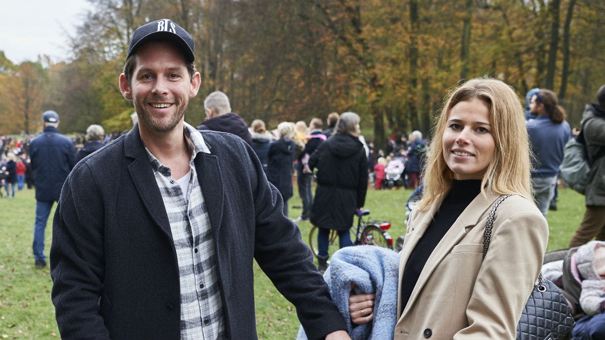 https://imgix.billedbladet.dk/media/article/rasmus_seebach_og_familie.jpg