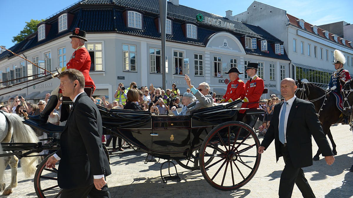 Regentparret i karet gennem Aalborg sommertogt 2014