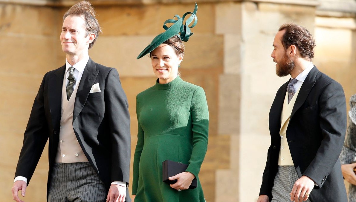 Pippa Middleton med James Matthews og hendes bror James Middleton til fredagens bryllup