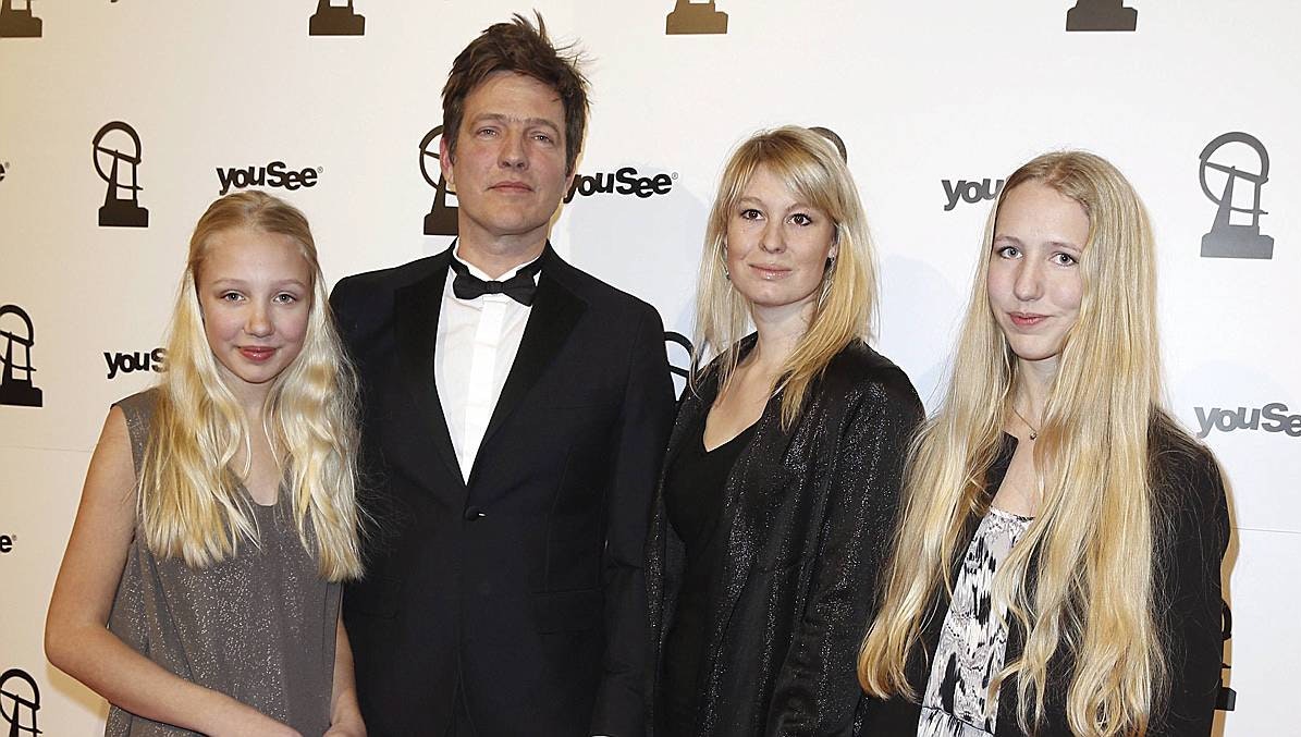 Thomas Vinterberg med sin kone Helene og døtrene Ida og Nanna Maria. 