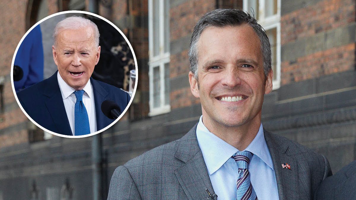 Rufus Gifford. Indsat: Præsident Joe Biden.