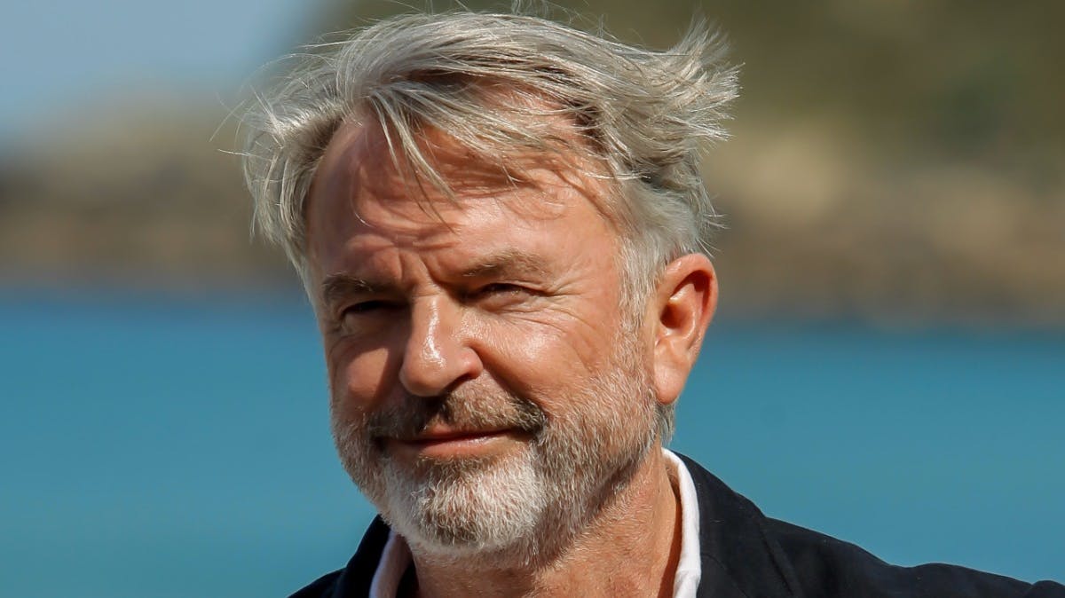 https://imgix.billedbladet.dk/media/article/sam_neill_stor_beskaaret.jpg