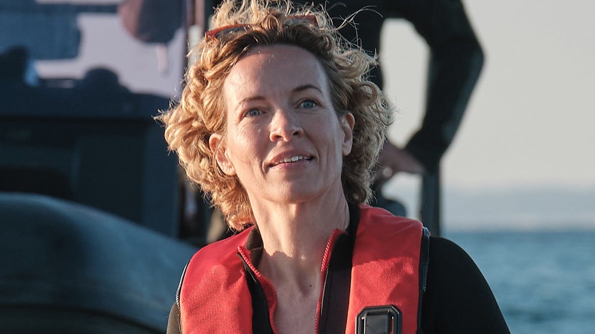 Maibritt Saerens som kystvagten Josefine i "Sommerdahl".