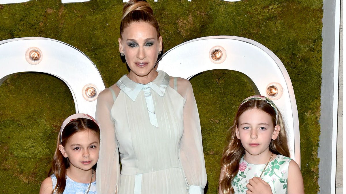 Sarah Jessica Parker med sine tvillingedøtre.