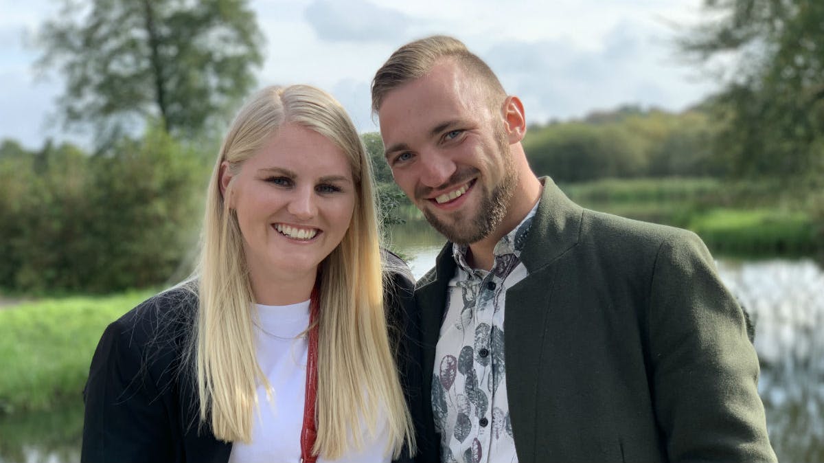 https://imgix.billedbladet.dk/media/article/soeren_ole_cecilie.jpg