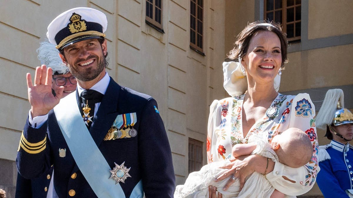 Prins Carl Philip og prinsesse Sofia til prins Julians barnedåb. 