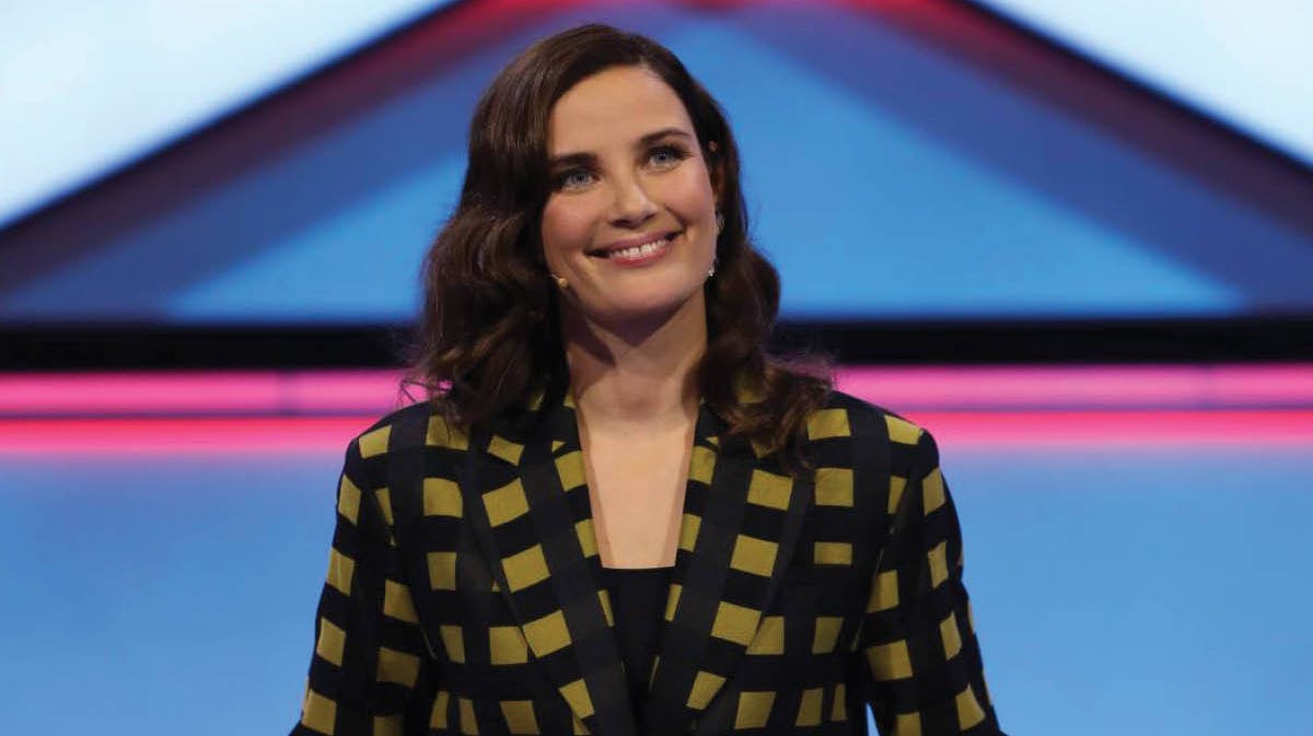 Sofie Østergaard er ny vært på "Versus" på DR 