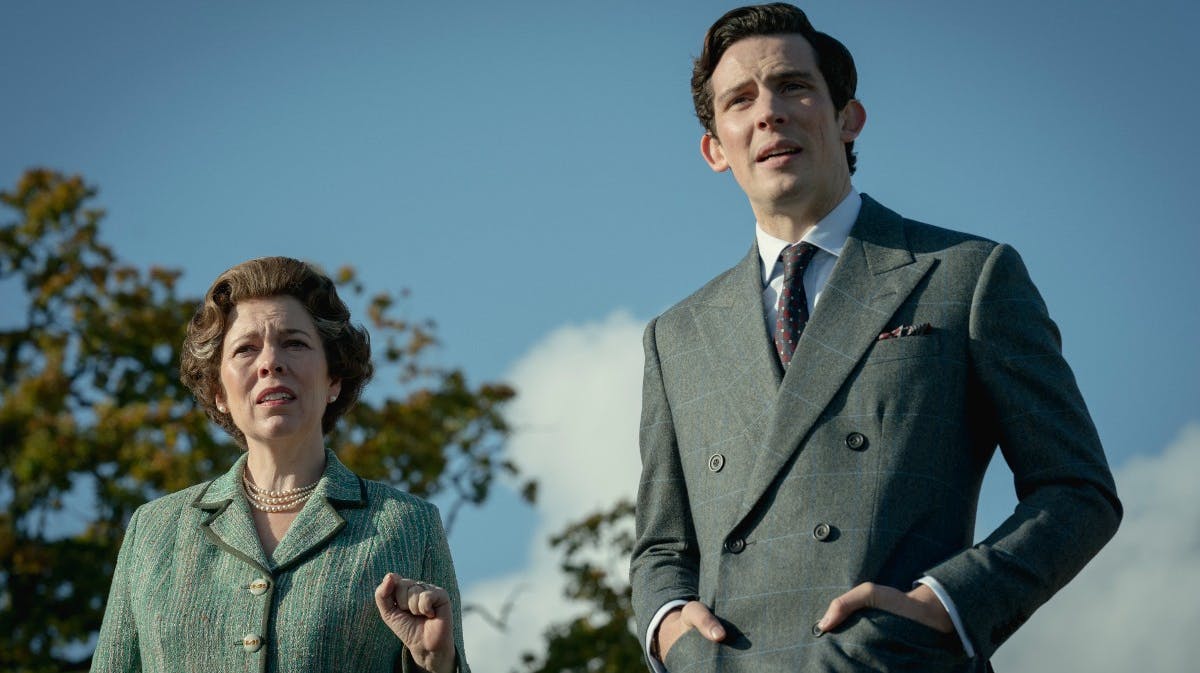 Olivia Colman som dronning Elizabeth og Josh O. Connor som prins Charles i "The Crown"