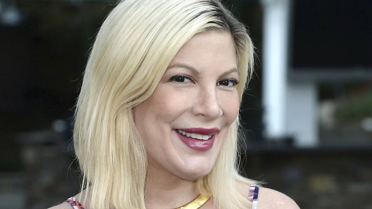 Tori Spelling.