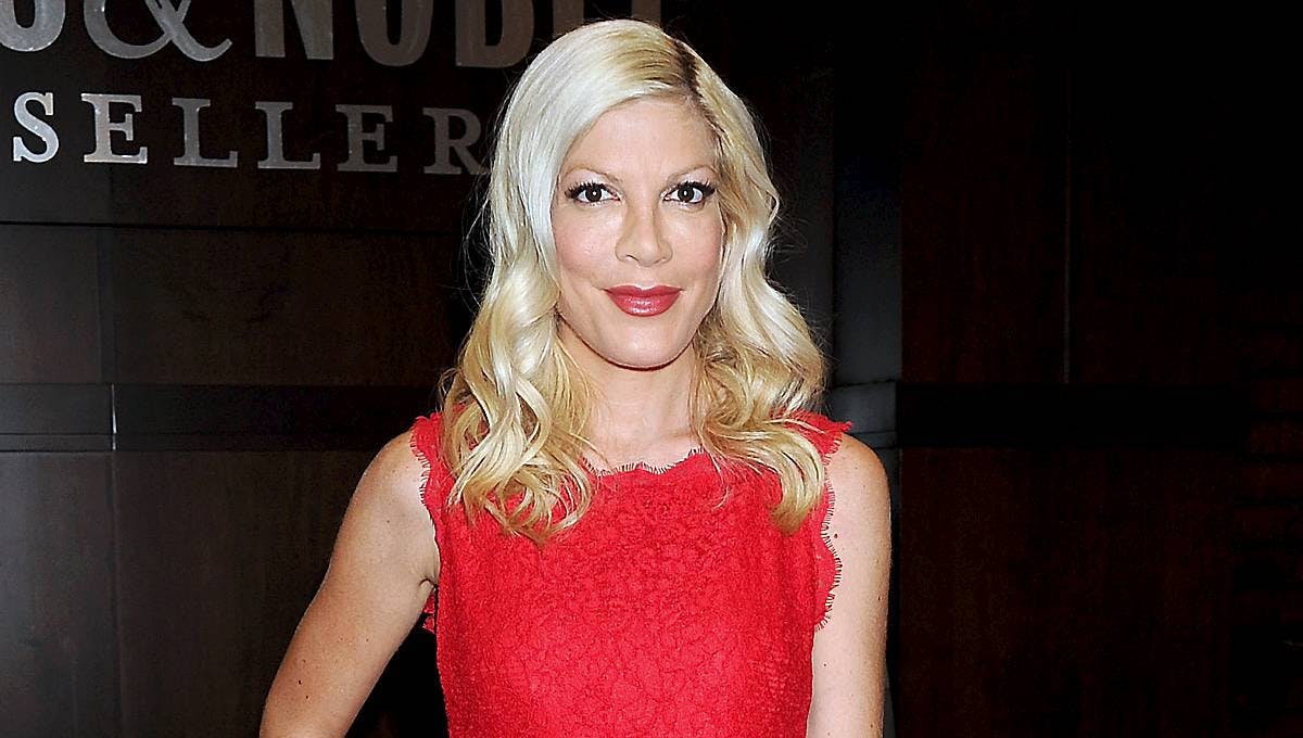 Tori Spelling.