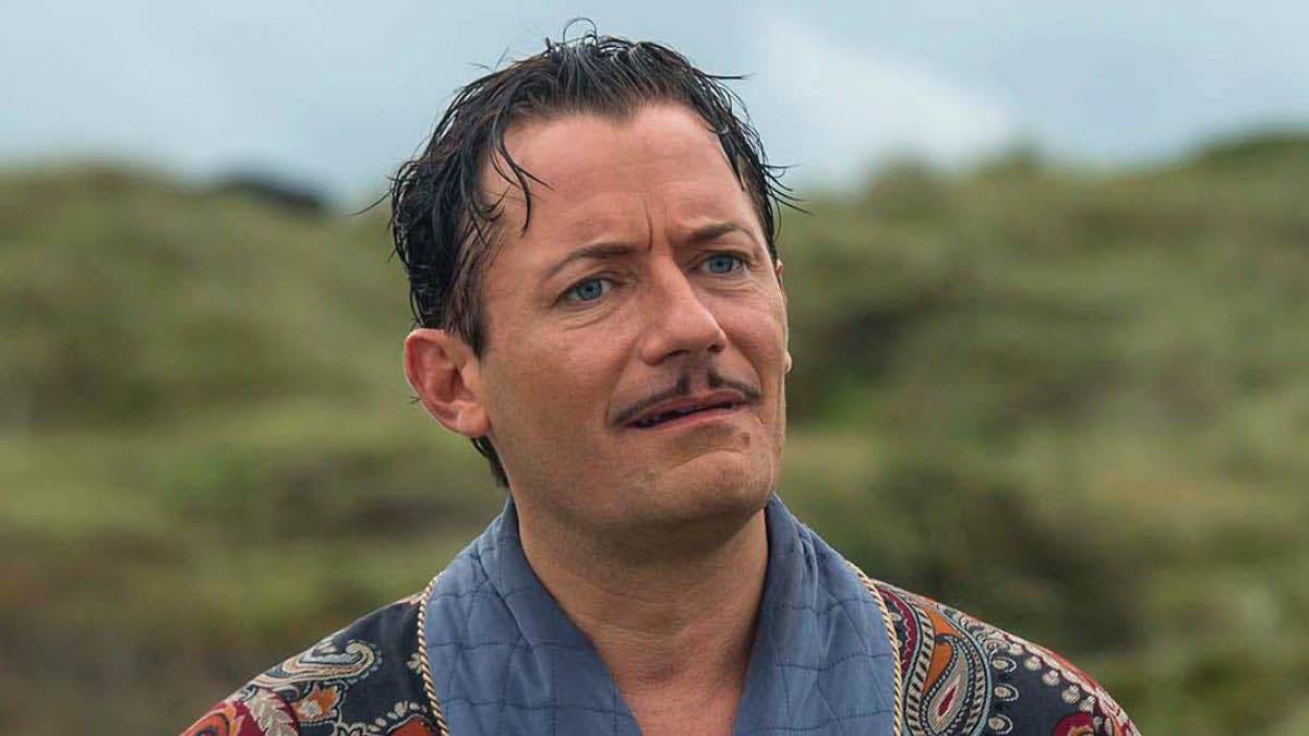 BADEHOTELLET: Hr. Weyse overfaldet med ægte kniv | BILLED-BLADET