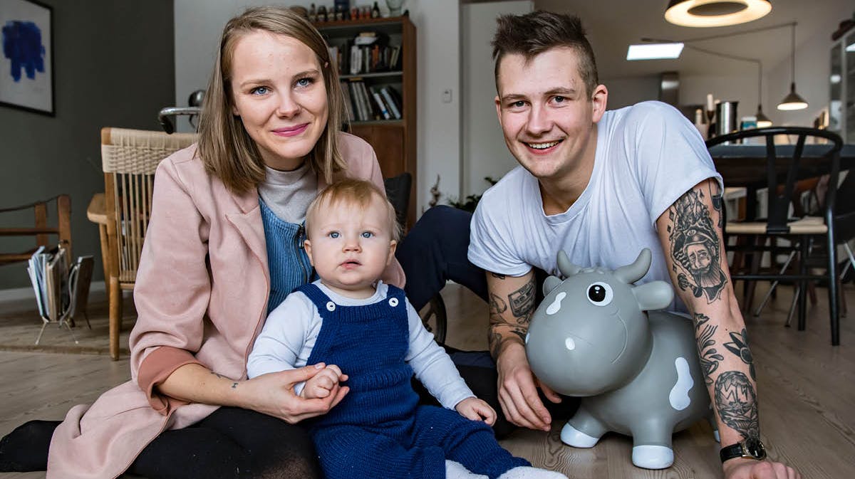 Lise, Michael og sønnen Villy glæder sig til at byde den lille ny velkommen til sommer.&nbsp;