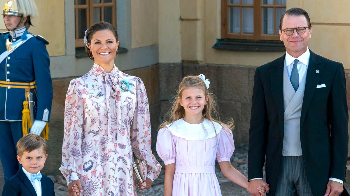 Kronprinsesse Victoria og prins Daniel med børnene prins Oscar og prinsesse Estelle.&nbsp;