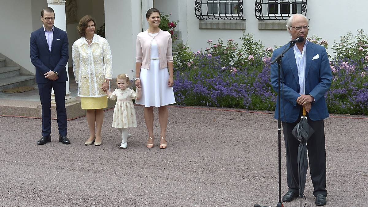Prins Daniel, dronning Silvia, prinsesse Estelle, kronprinsesse Victoria og kong Carl Gustaf.